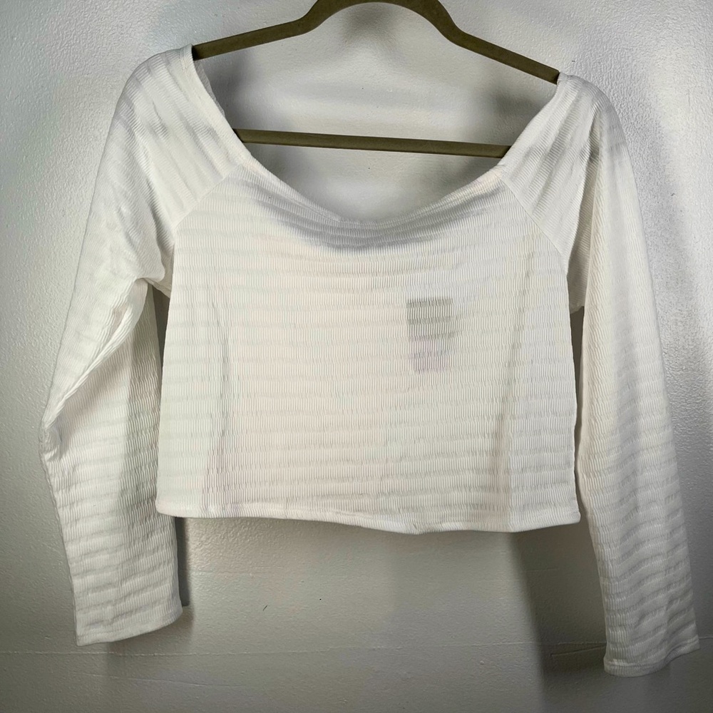 COPY - Derek Heart Long Sleeve Crop Top Size L
